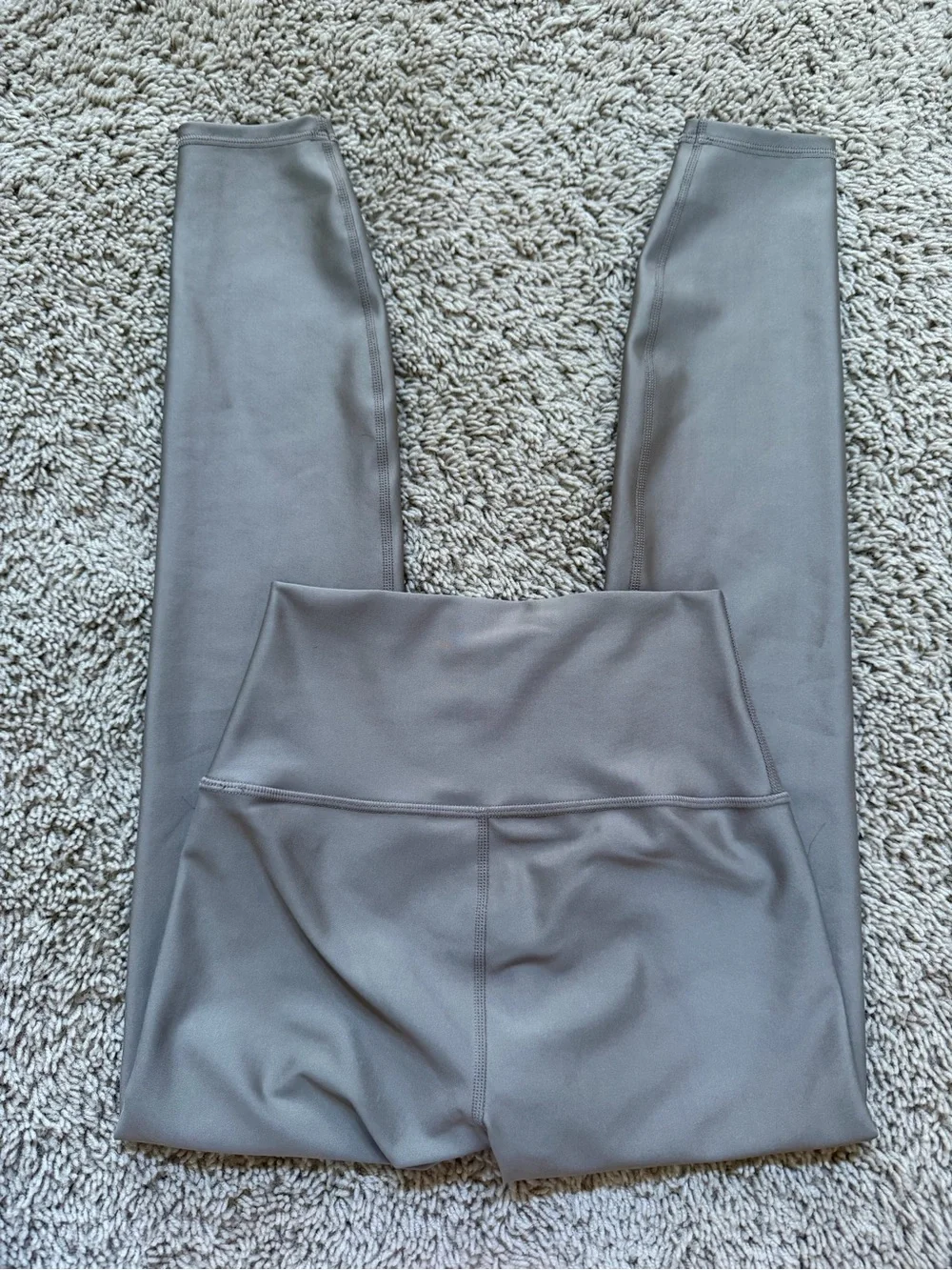 ALO Yoga High-Waist Leggings in Taupe